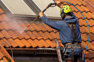 Démoussage et hydrofuge de toiture à Fresneville