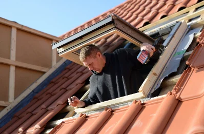 Pose de fenêtres de toit Velux à Fresneville